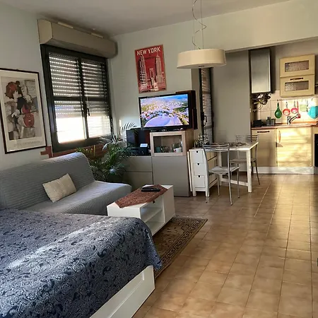 Floor With Rooftop Terrace, Quiet Area 아파트 *