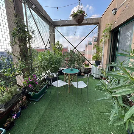 Floor With Rooftop Terrace, Quiet Area 아파트 밀라노